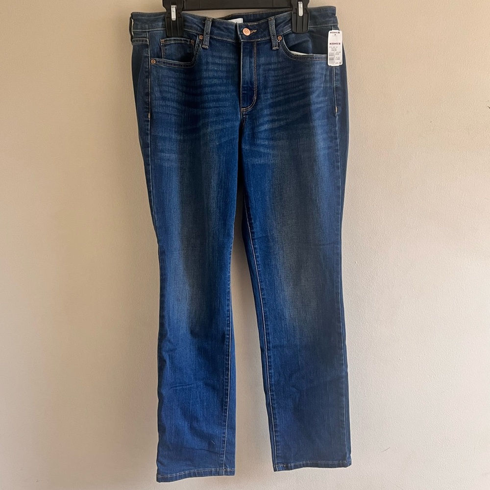 Sonoma Straight Leg Jeans. Size 14.